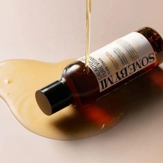 Reveal glowing, even-toned skin with Some By Mi Galactomyces Pure Vitamin C Glow Toner. Packed with antioxidants & K-Beauty brightening power, this toner targets dullness, dark spots, and uneven skin tone. Free shipping $35+ at Zibuya